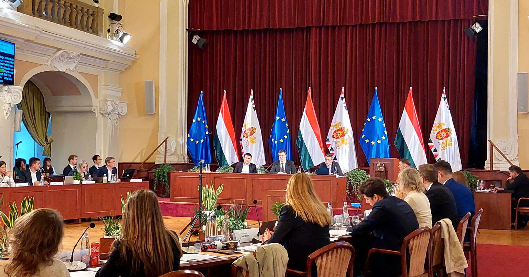 Közgyűlés: „felnyomnák″ a fővárost a Szuverenitásvédelmi Hivatalnál, de nagy csaták jönnek a BKV miatt is