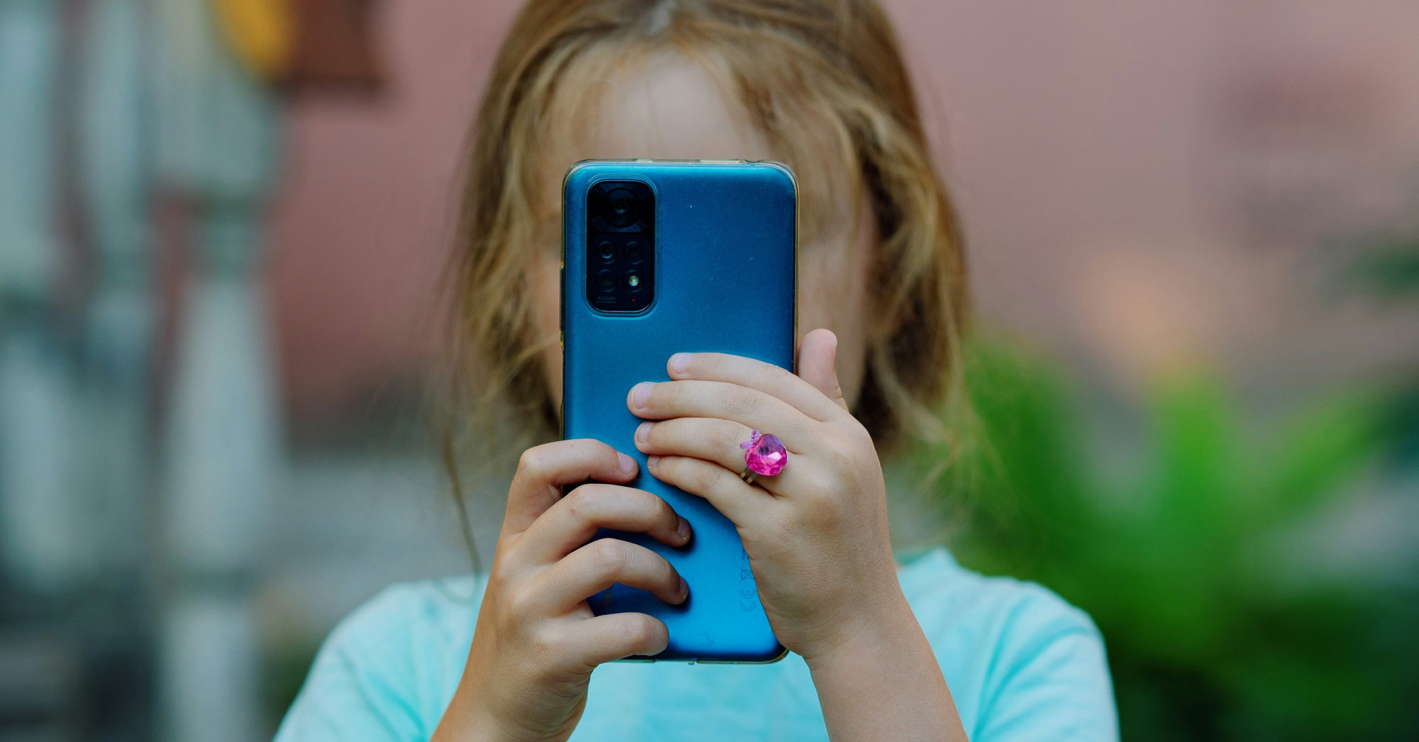 A mobiltelefon mentális betegséget okoz a gyerekeknél, vagy épp fordított az összefüggés?