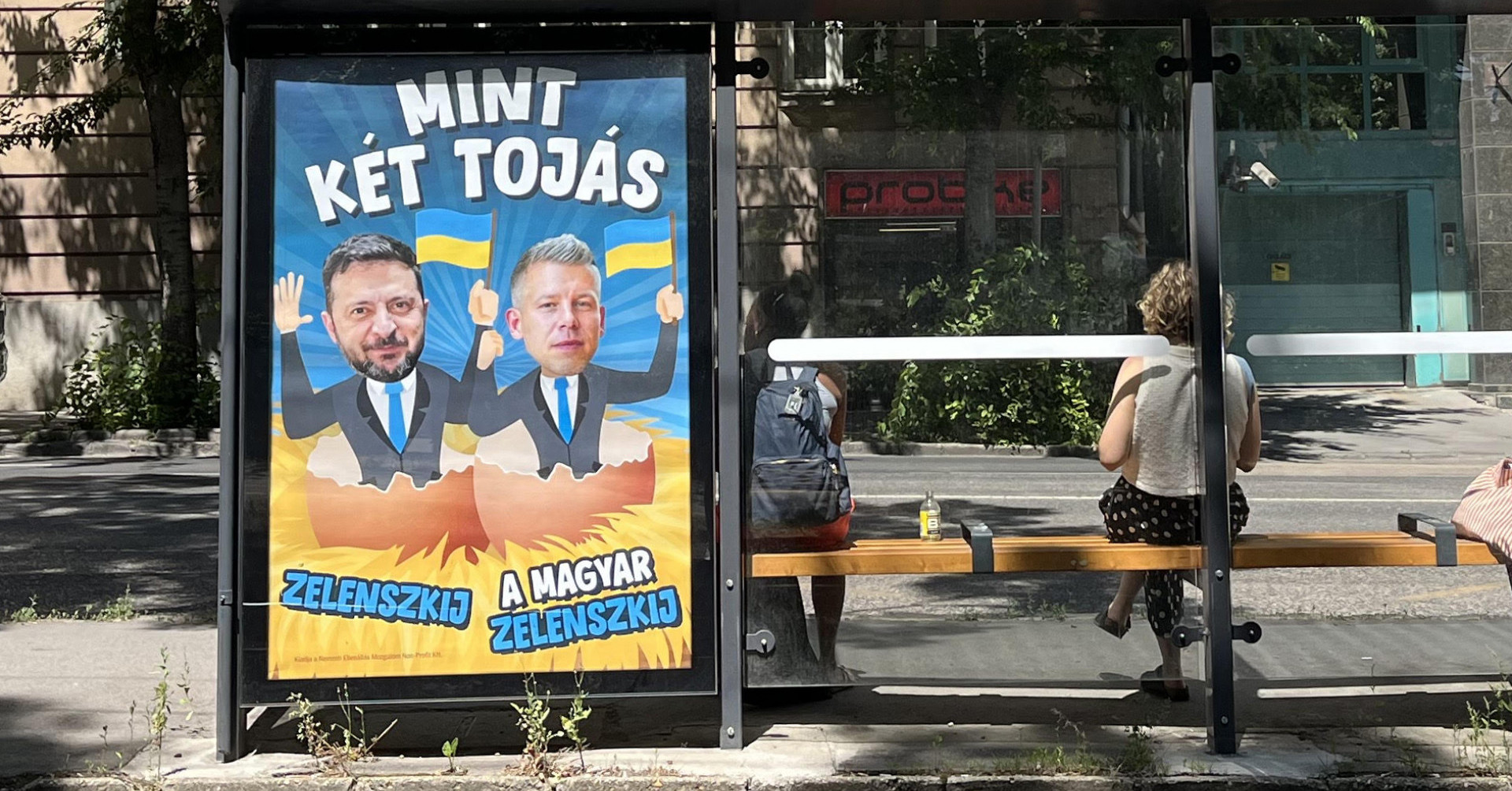 Bekérették Magyarország kijevi nagykövetét a plakátkampány miatt