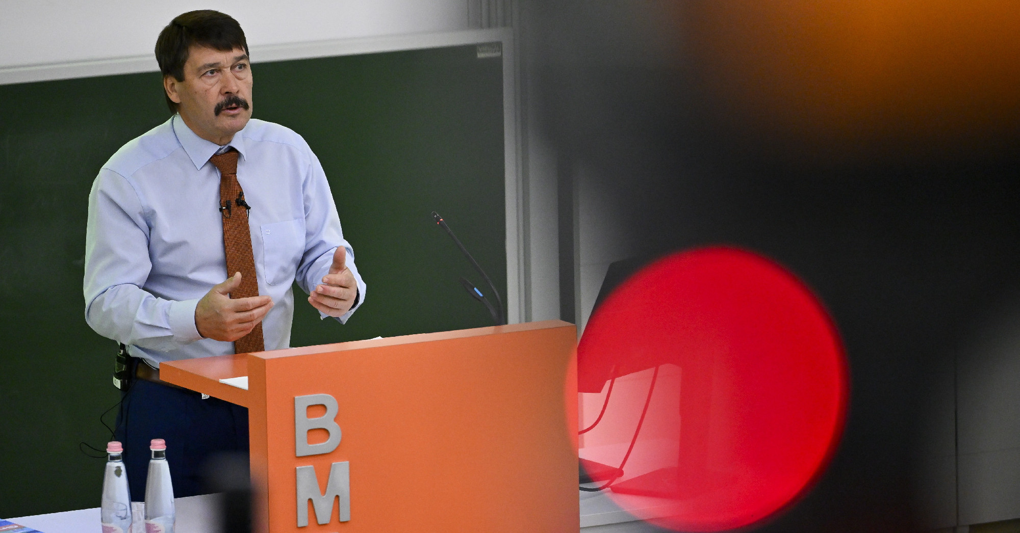 Áder János mégiscsak felszólal egy fideszes nagygyűlésen