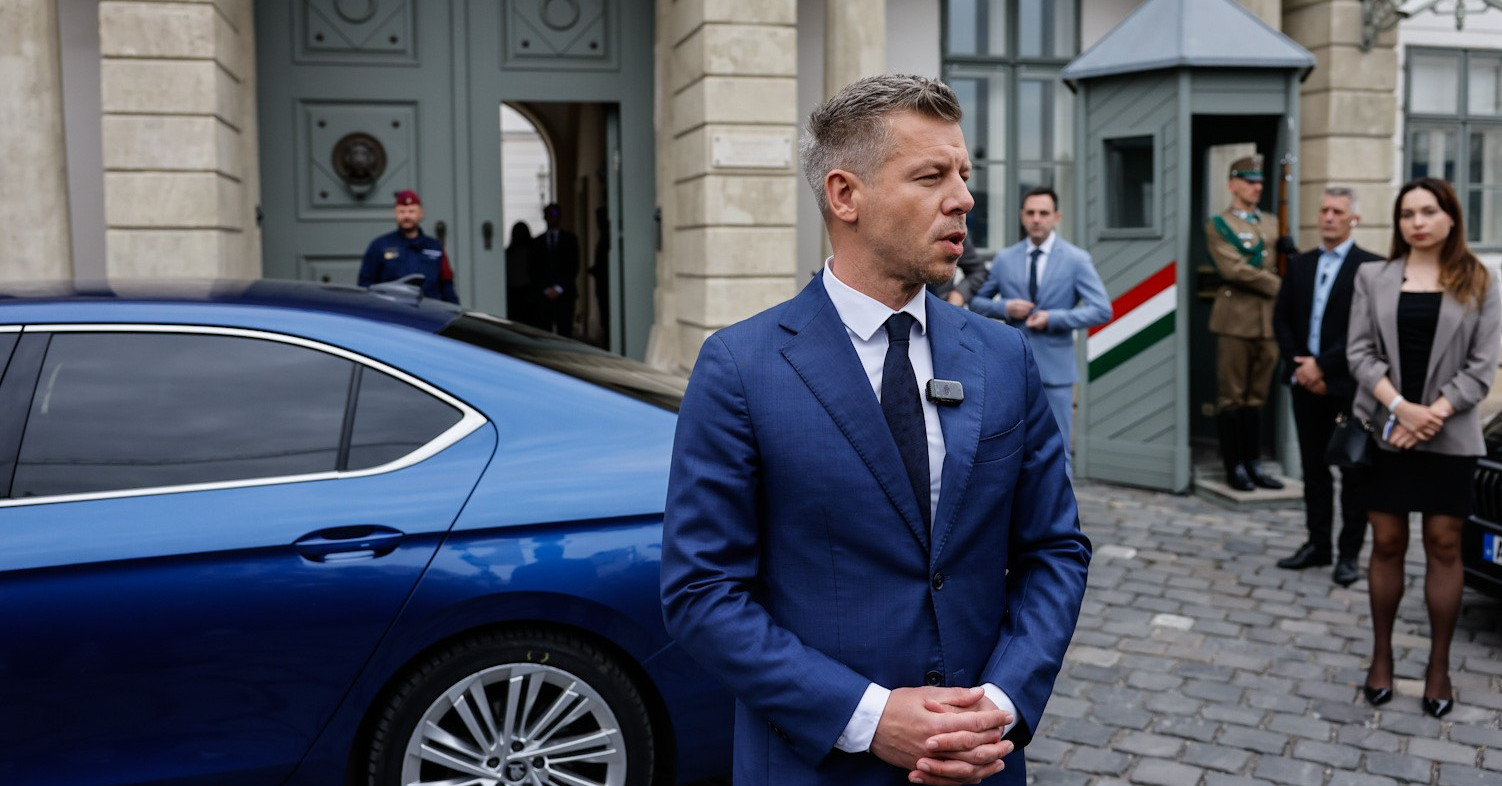 Pénteken bejelenti Magyar Péter az új oktatási minisztert.