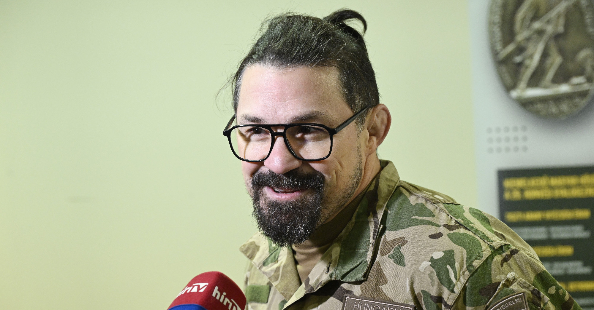 Romulusz visszaszólt: az igazi katona a hazát szolgálja.