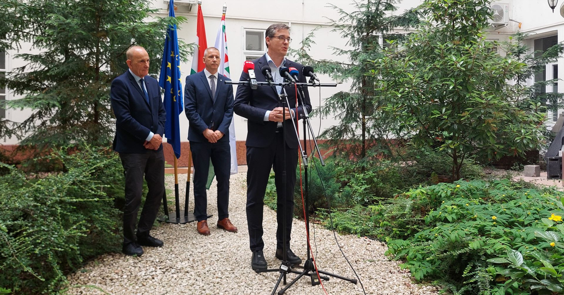 „Előrehozott választás: Miniszter találkozott polgármesterekkel”