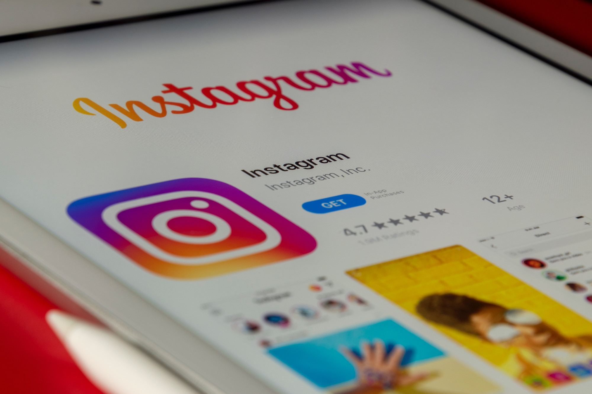 Felügyeleti funkciót kérhetnek a szülők a gyermekeiknek az Instagramra