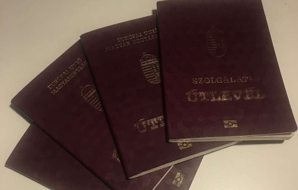 Hvg: Annak ellenére gyártat útlevelet a törökökkel az állam, hogy hazai céggel is szerződtek