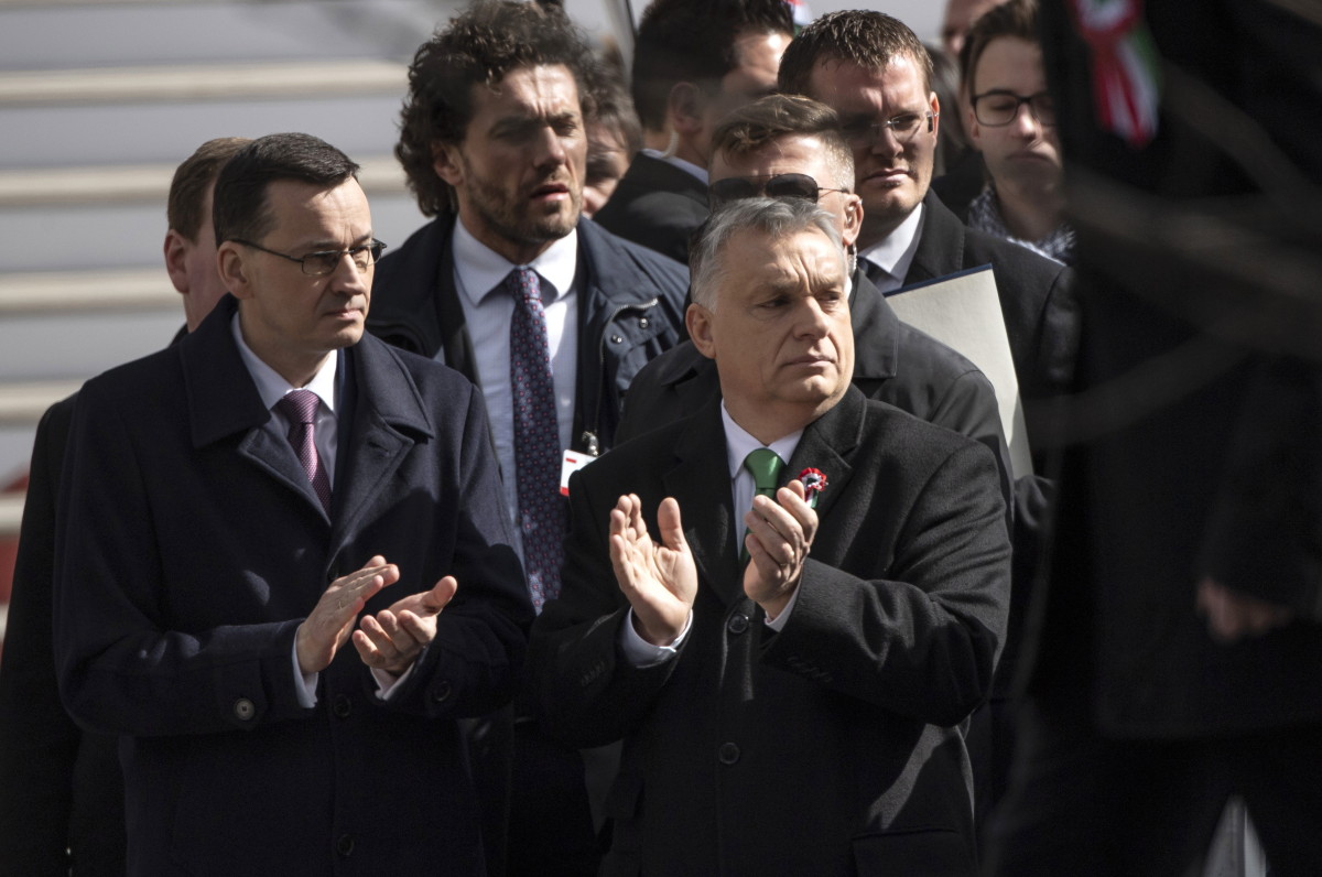 Levelet írt a lengyel miniszterelnöknek Orbán Viktor