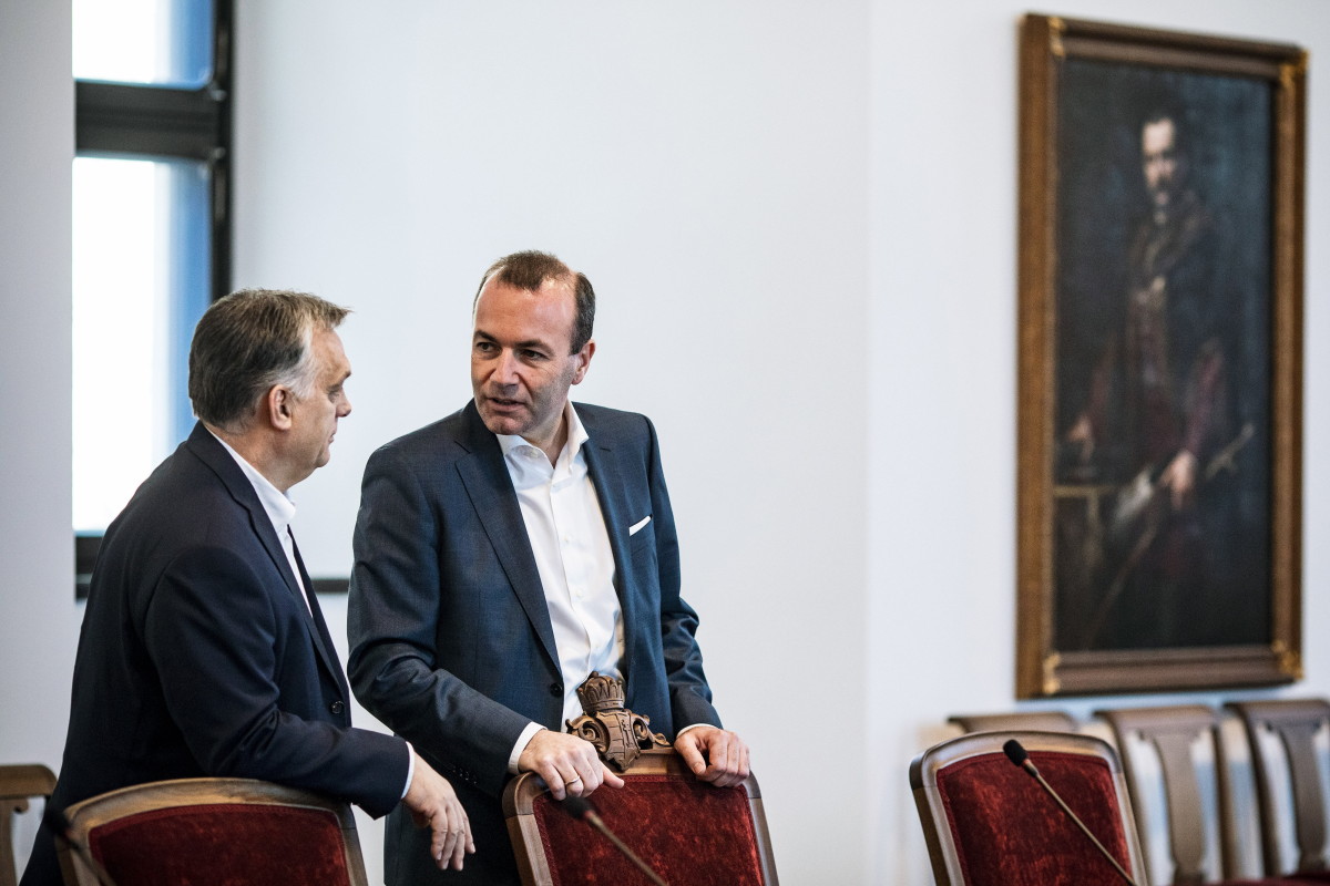 Manfred Weber: Orbán Viktor volt az egyik bolond figura az asztalnál