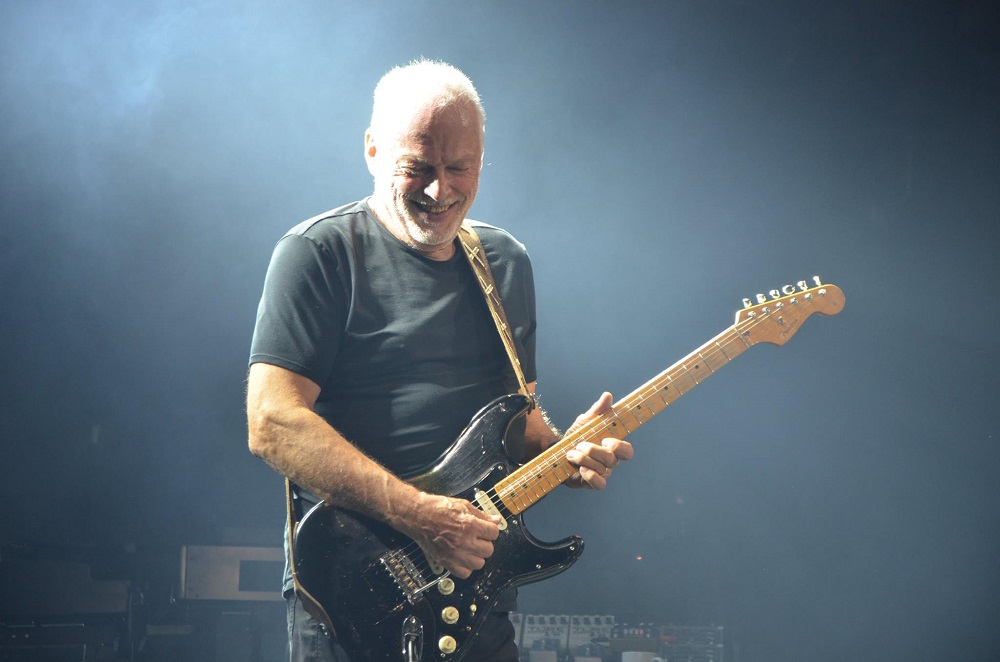 Kalapács alá kerülnek David Gilmour gitárjai