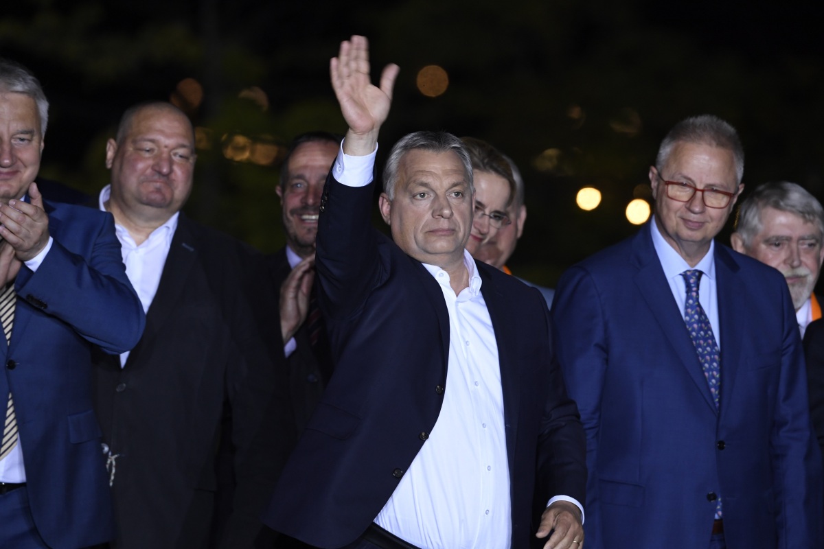Orbán Viktor: Korszakos győzelmet arattunk