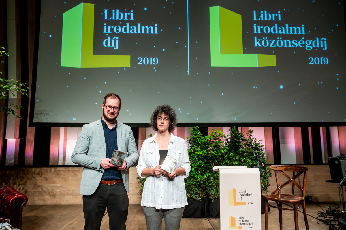 Szvoren Edina és Krusovszky Dénes lettek a Libri irodalmi díj nyertesei
