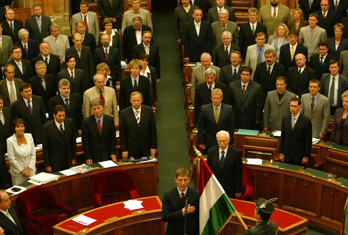 2004: kormányválság – Medgyessy ment, Gyurcsány jött