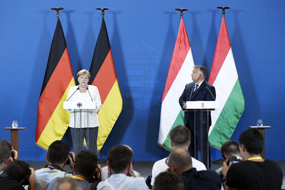 Orbán: A németek várkapitányi teendőit látjuk el