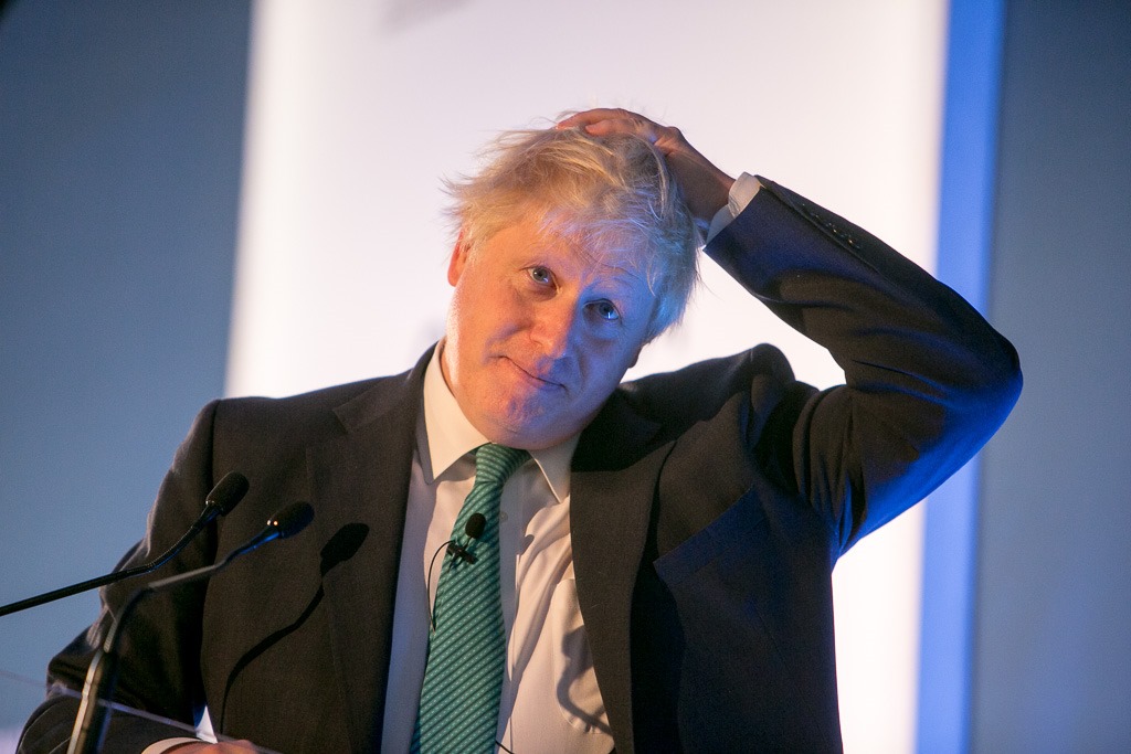 Pénzbírságot kapott Boris Johnson a karanténbulik miatt