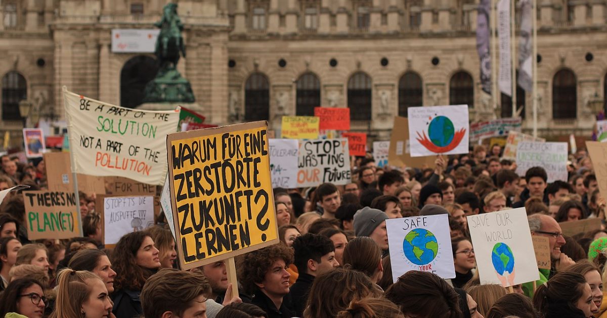 Rekordméretű tüntetésre készülnek a klímaválság miatt a fiatalok