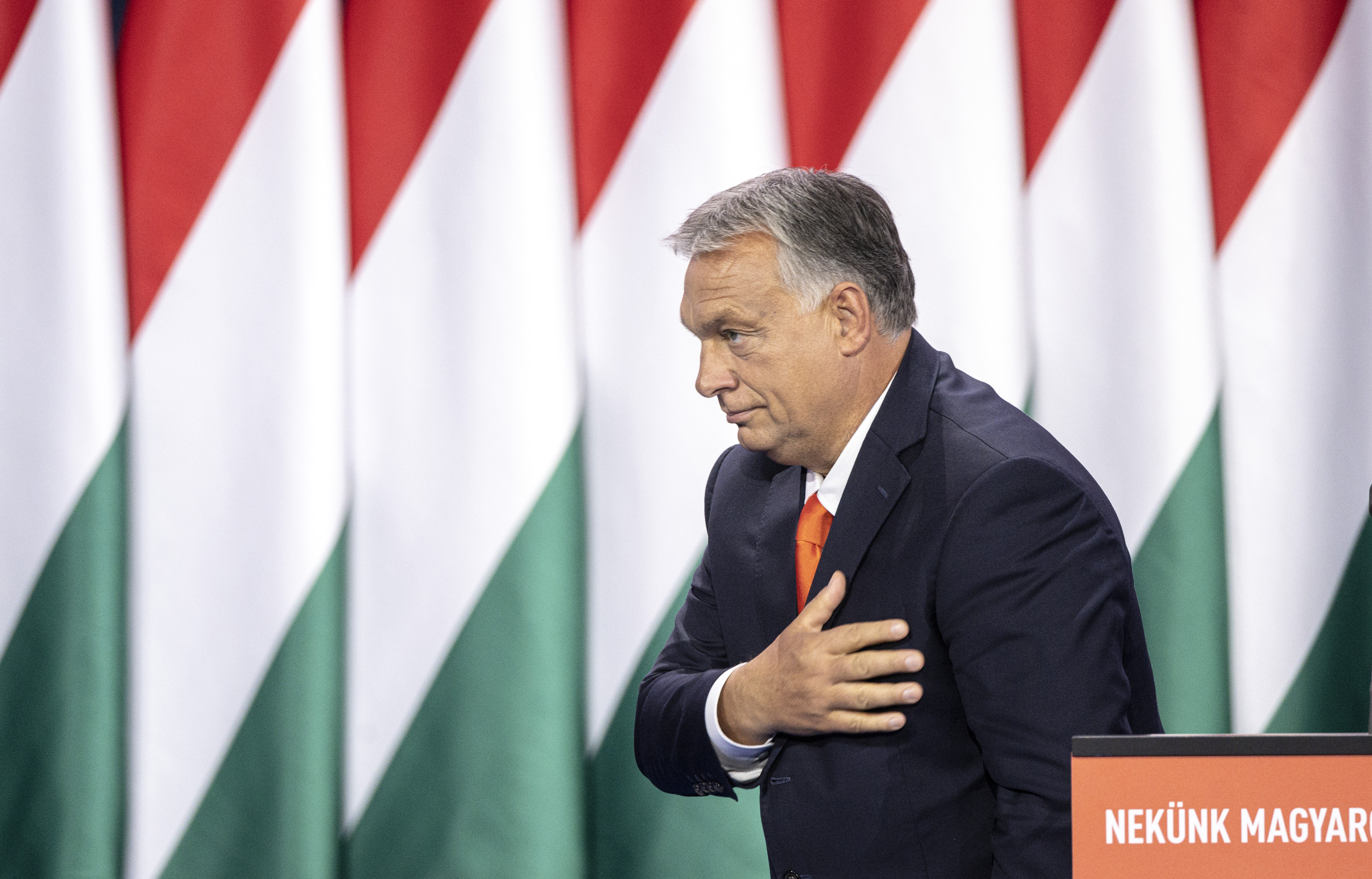 Amivel Orbánnak szembe kell néznie