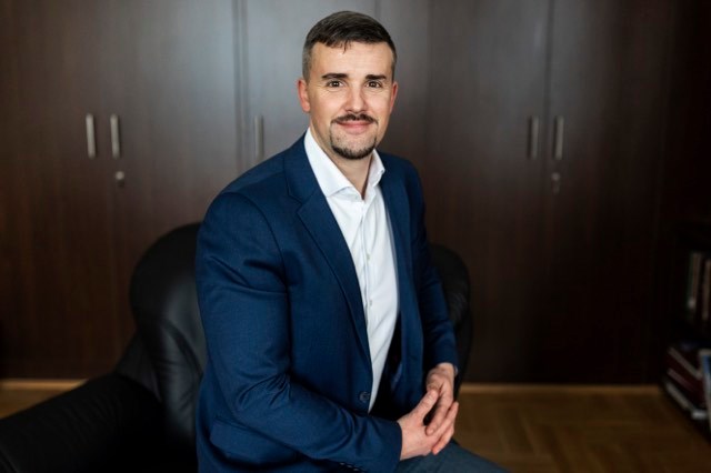 Jakab Péter: Gyurcsány Ferenc az ellenzék tortájában a  mazsola, és én ki nem állhatom a mazsolát