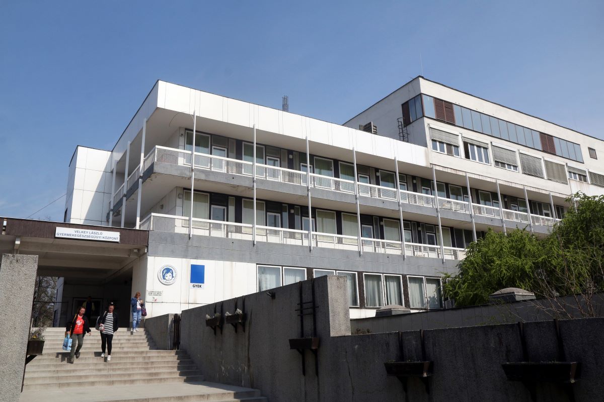 Újabb nyomozás a miskolci kórházat érintően