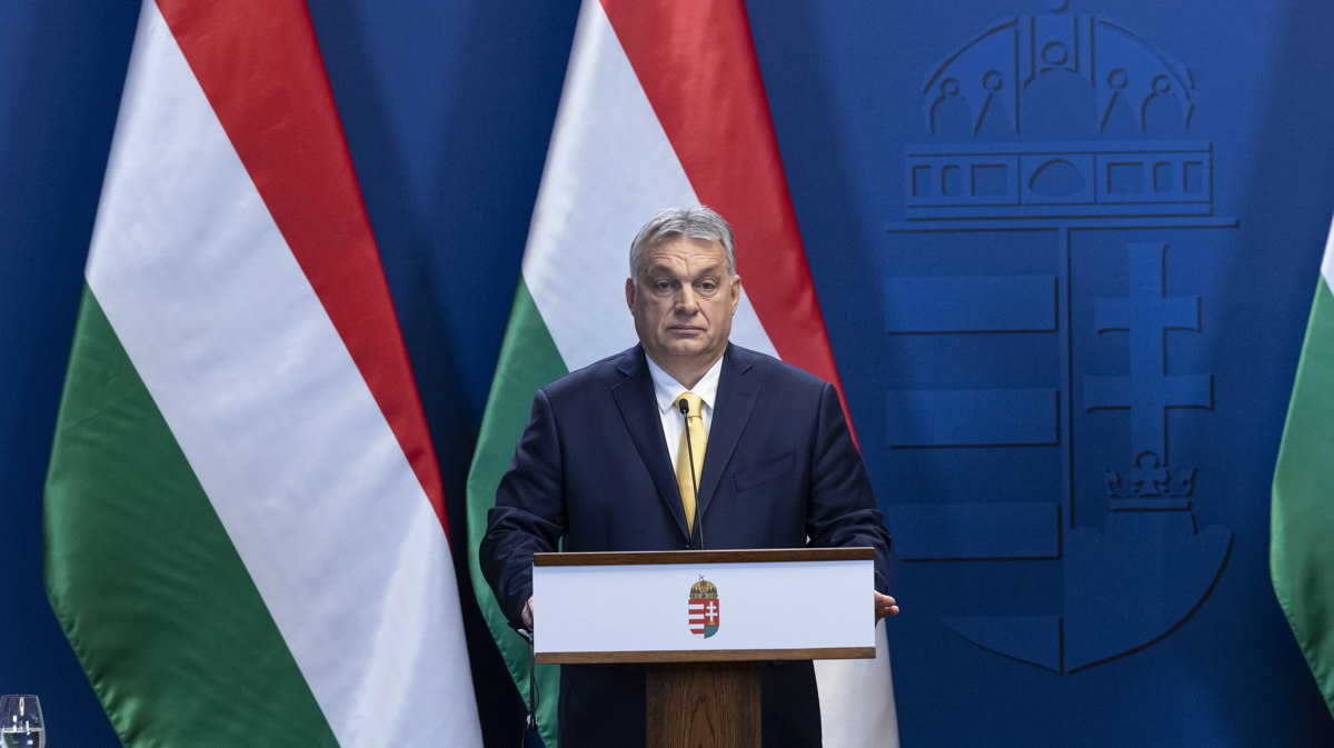 Orbán Viktor a sajtóját ugratja
