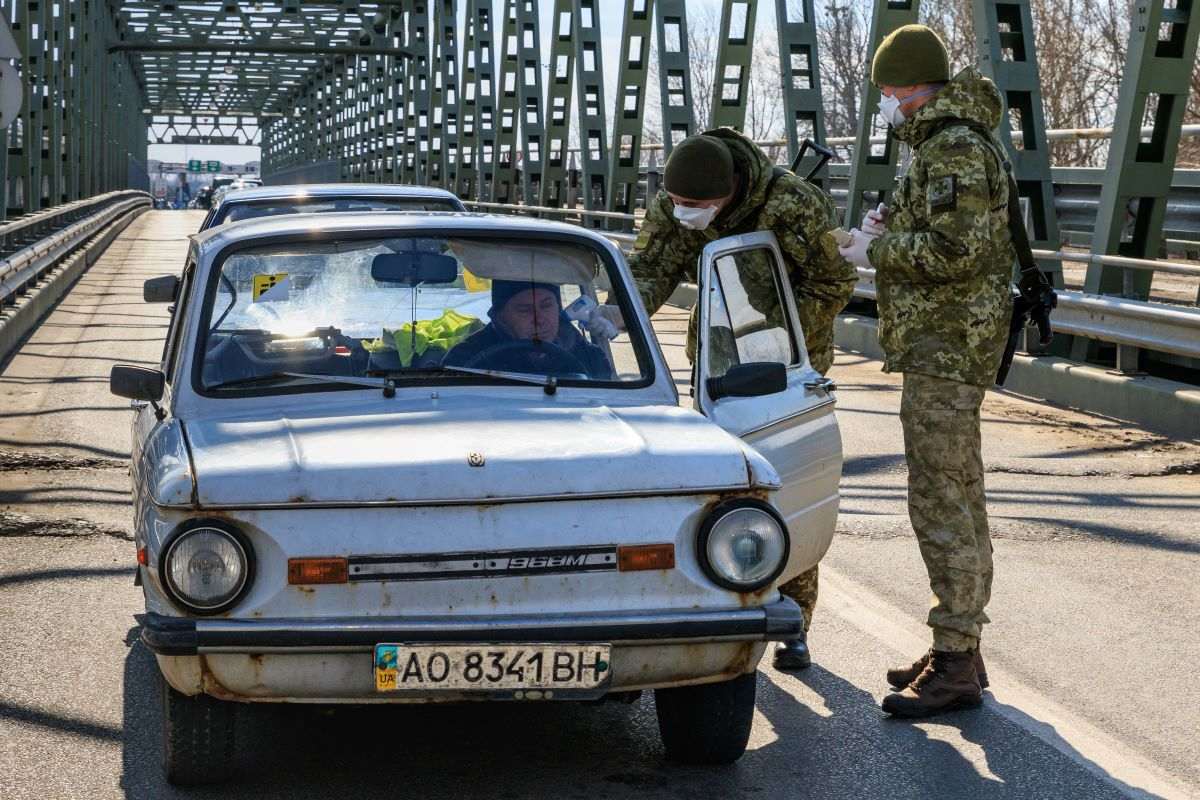 A koronavírus miatt Ukrajna újra lezárja határait