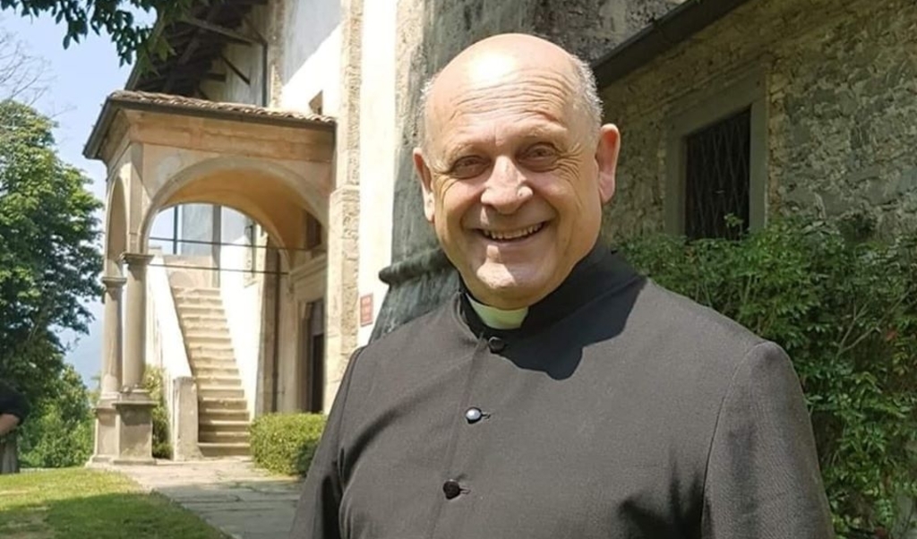 Elhunyt az olasz pap, akiről korábban azt híresztelték, hogy lemondott a lélegeztetőgépről egy fiatalabb beteg javára