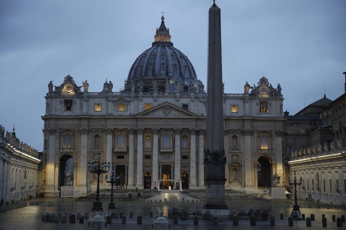 Ferenc pápa bizottságot hozott létre a Vatikán bizalmas pénzügyeinek felügyeletére