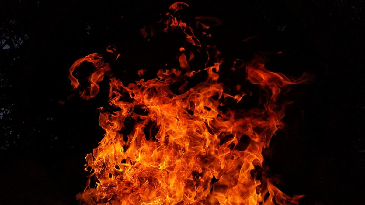 200 hektáron lángolt a puszta a Hortobágyon