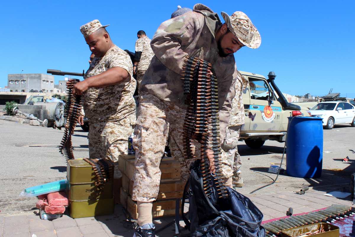Egyre veszélyesebb játékot űznek a nagyhatalmak Líbiában
