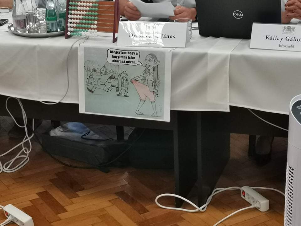 A ferencvárosi expolgármester visszataszító rajzzal gúnyolta Baranyi Krisztinát