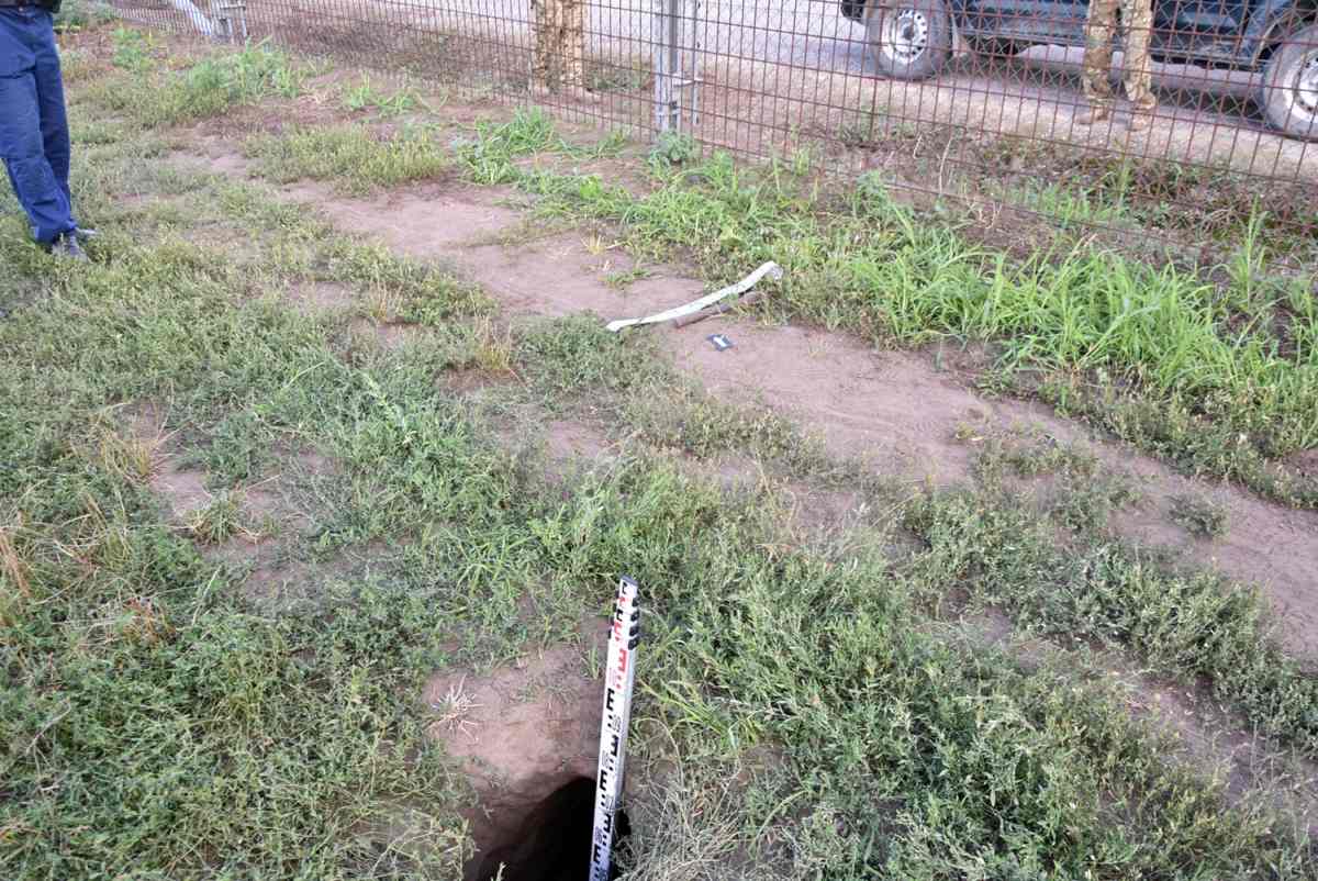 22 méter hosszú alagutat találtak a rendőrök a határzárnál