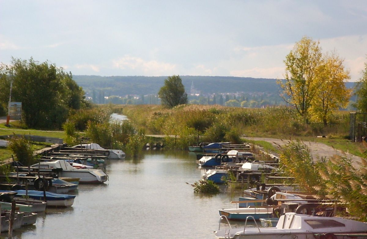 Rogán Antaltól Gulyás Gergelyhez került a Fertő tó fejlesztése