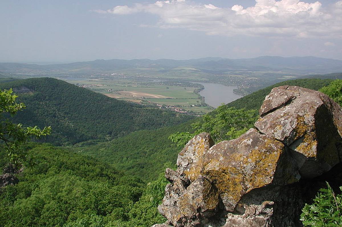 Óriási bányát nyitna a Dunakanyarban Pilismarót önkormányzata