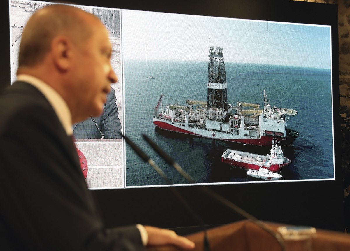 Törökország 320 milliárd köbméter földgázt talált a Fekete-tenger alatt