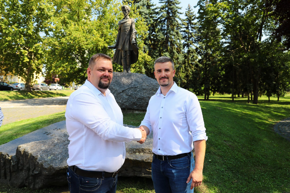 Harc a kétharmadért: már július 7-én hivatalos irat volt arról, hogy Jakab Péter a Jobbik elnöke