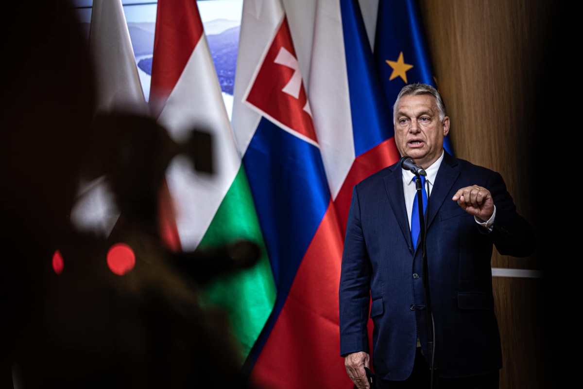 Orbán Viktor a rendkívüli EU-csúcsra utazik az orosz-ukrán háború miatt