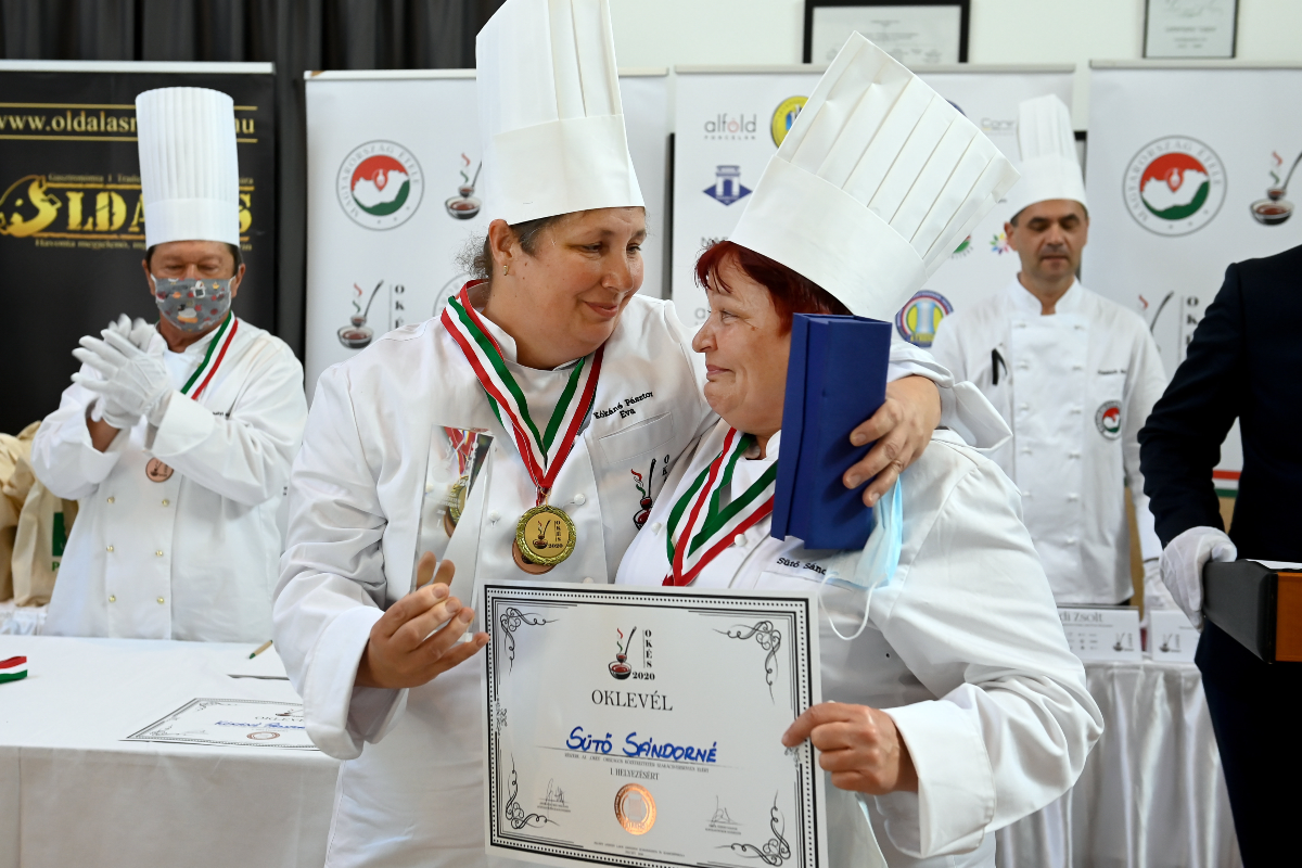 350 forintból hoztak ki egy háromfogásos menüt a Felcsúton rendezett közétkeztetési szakácsversenyen