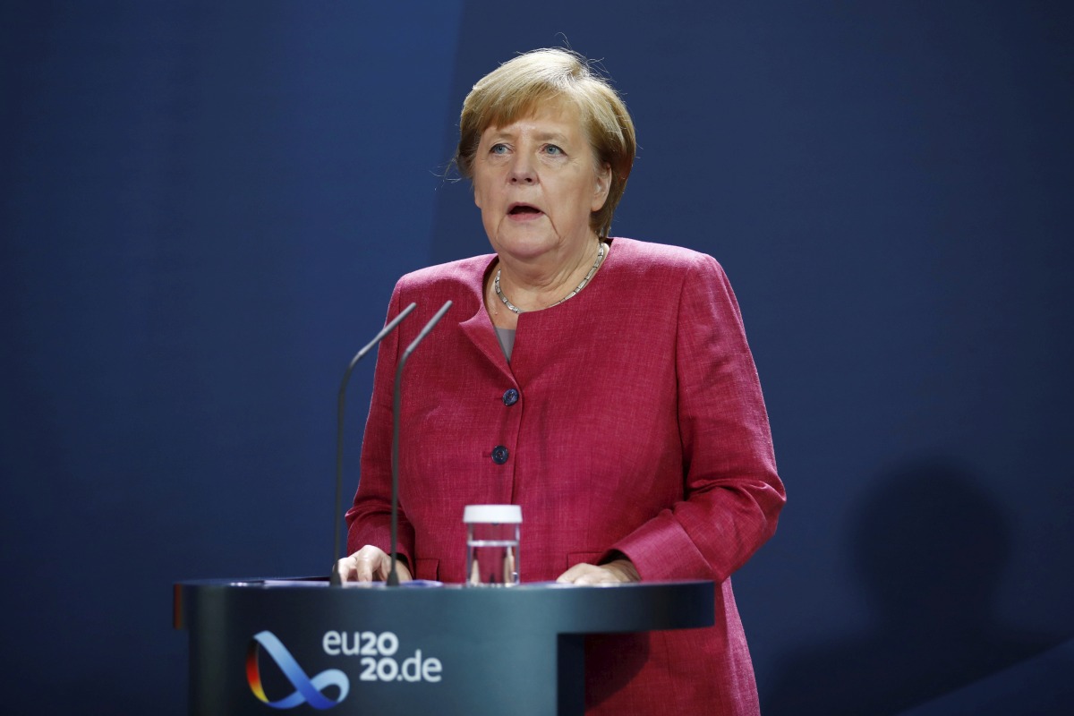Angela Merkel: „Kemény” zárlatra van szükség a járvány megfékezéséhez