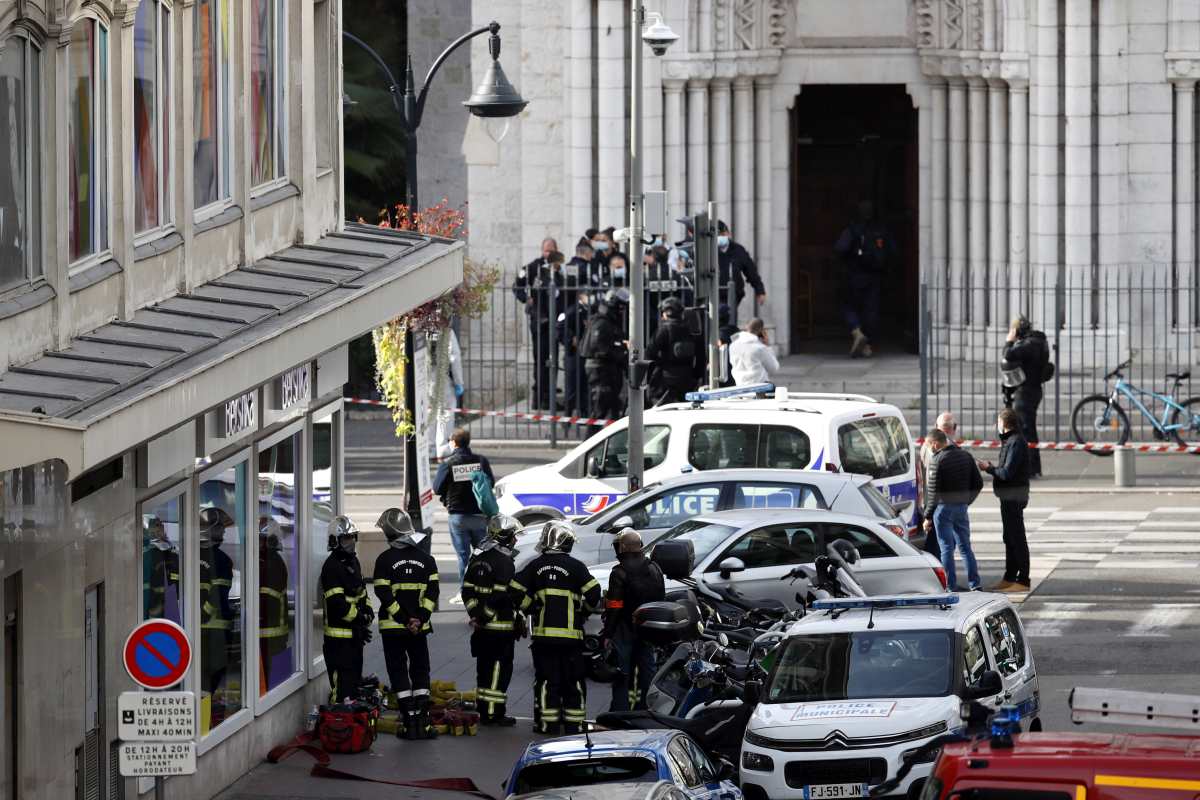 Késes támadás volt a nizzai bazilikában, hárman meghaltak