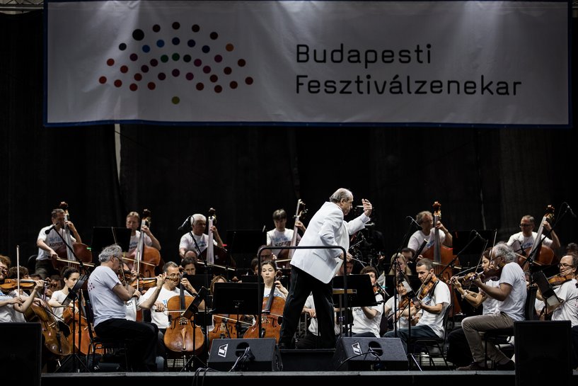 A világ tíz legjobb zenekara közé került a Budapesti Fesztiválzenekar