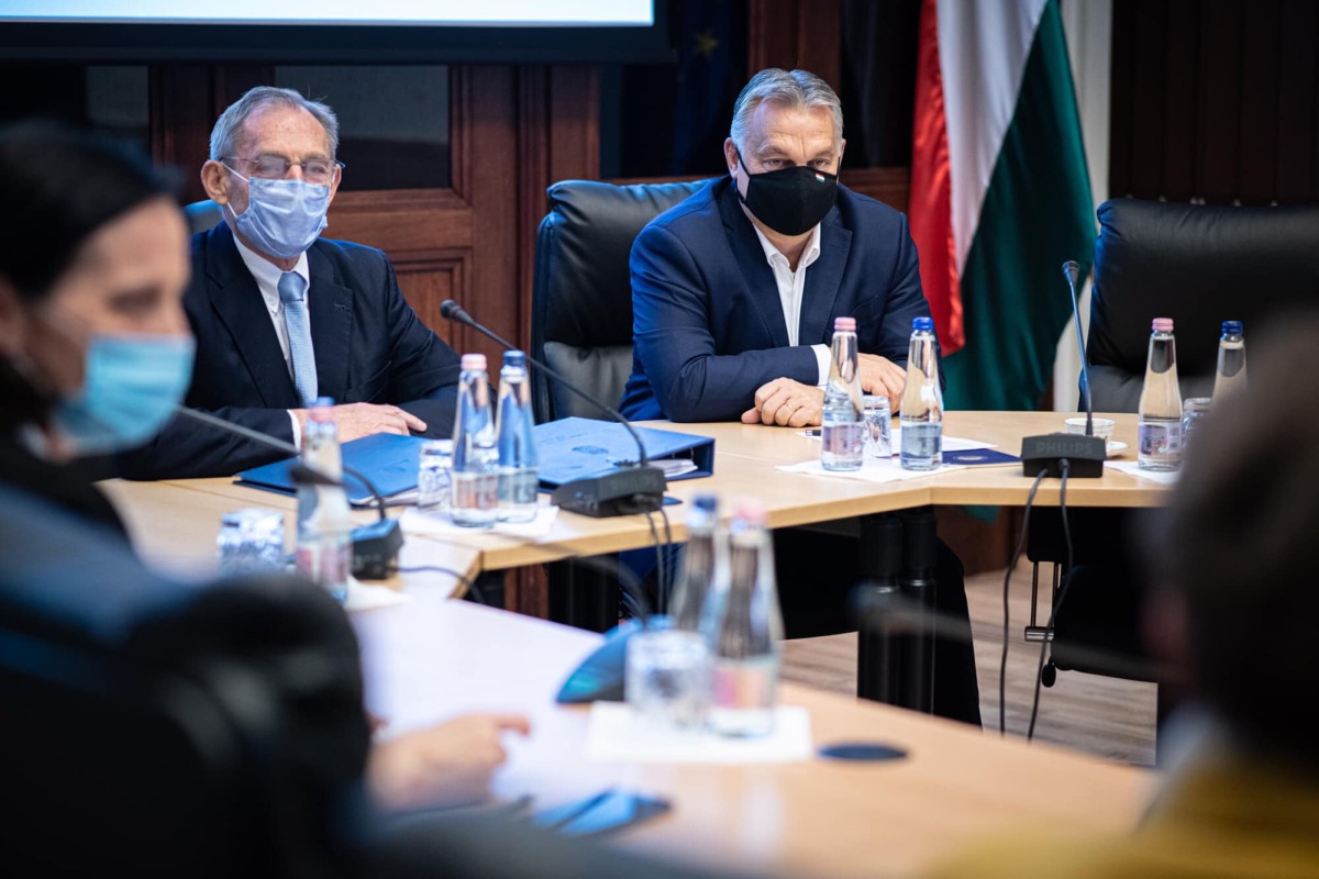 Orbán is csak akkor kapja meg az oltást, amikor sorra kerül