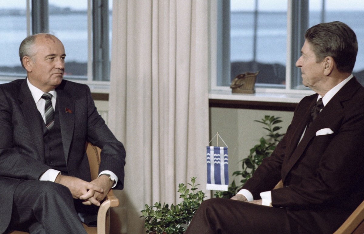 Megvan, ki rendezi az 1986-os izlandi szovjet-amerikai csúcstalálkozóról szóló sorozatot