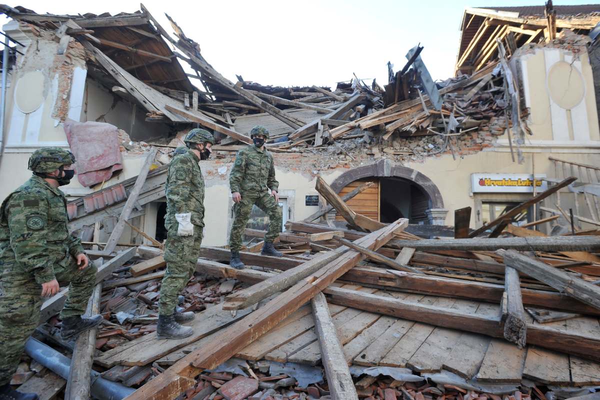 Már hét halálos áldozata van a horvátországi földrengésnek
