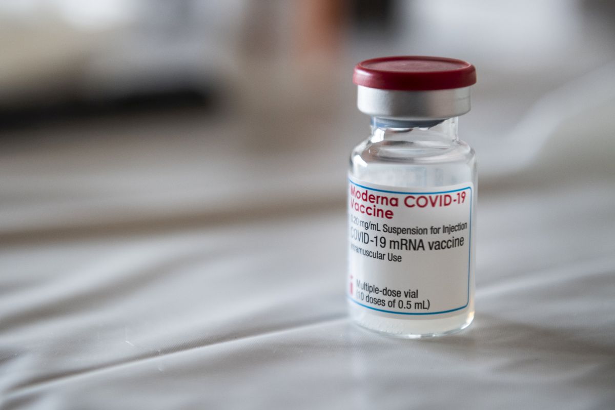Covid-védőoltás: Szabadalomsértés miatt pereli be a Moderna a Pfizert és partnerét