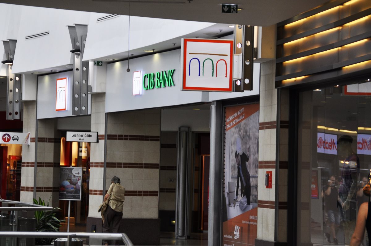 Az MNB 40 millió forint bírságot szabott ki a CIB Bankra