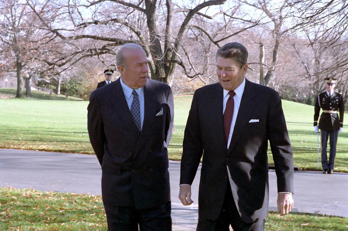 Százéves korában elhunyt Ronald Reagan egykori külügyminisztere