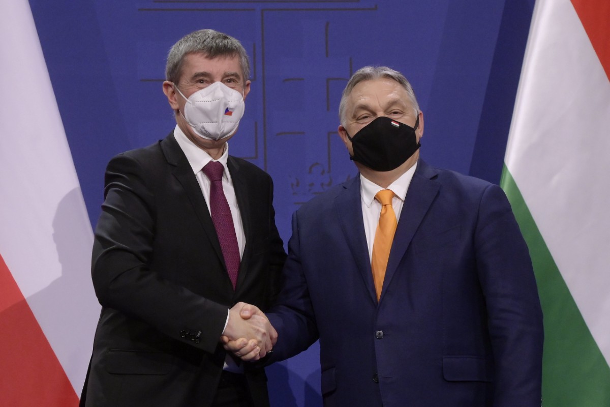 Orbán Viktor: Az orosz vakcinával kapcsolatos bizalmatlanságot majd az idő megoldja