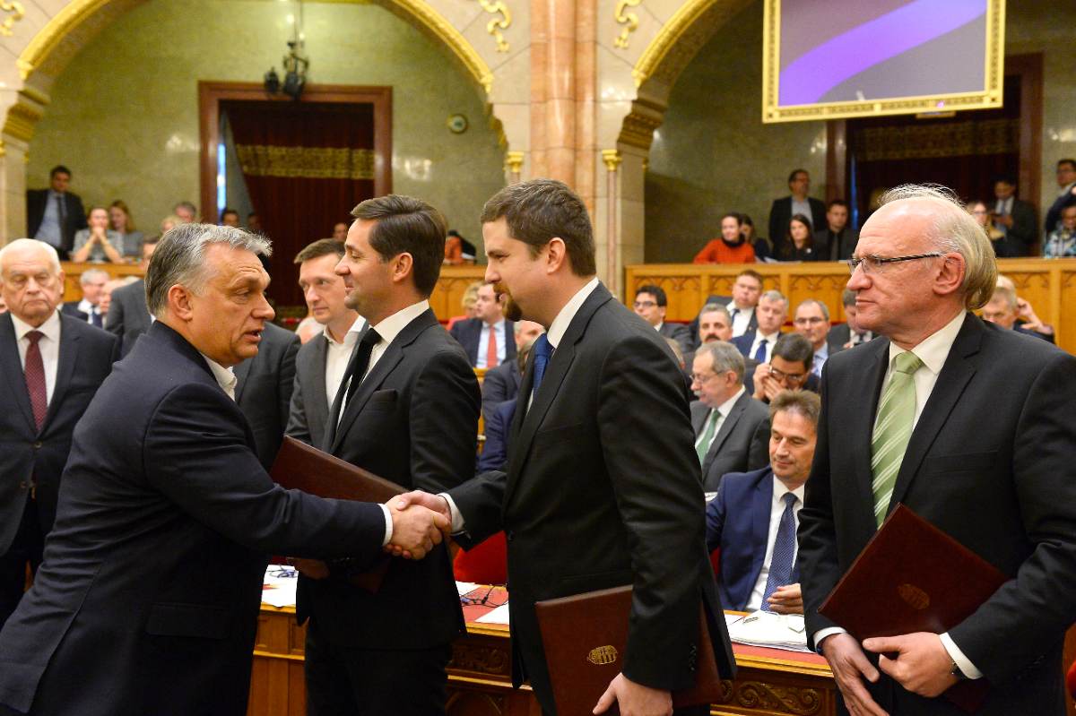 Téglási András lett a Nemzeti Választási Bizottság új elnöke