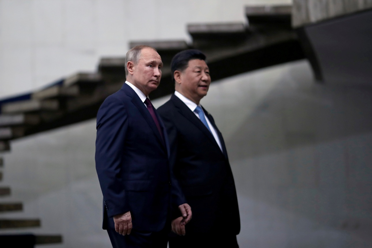 Kínába megy Putyin, Peking szorosabb együttműködést sürget Oroszországgal