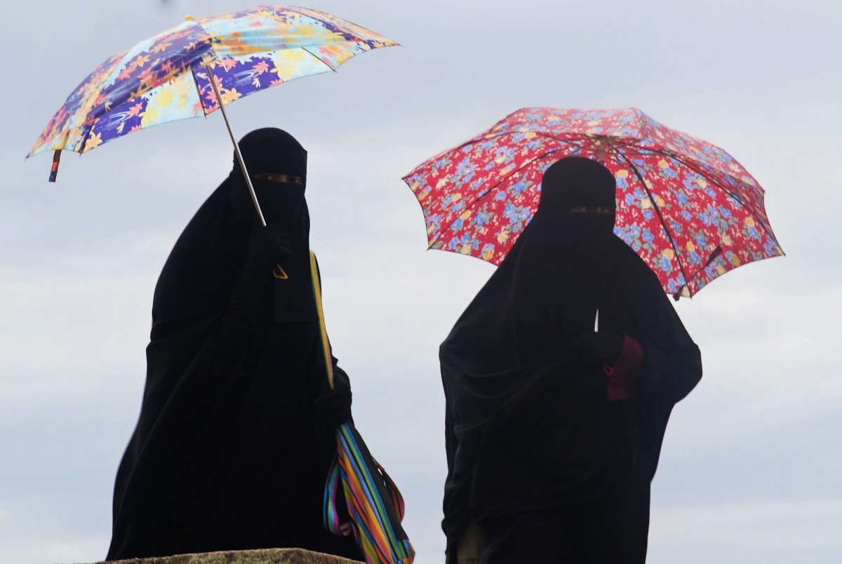 Megtilthatják Svájcban a burka viselését