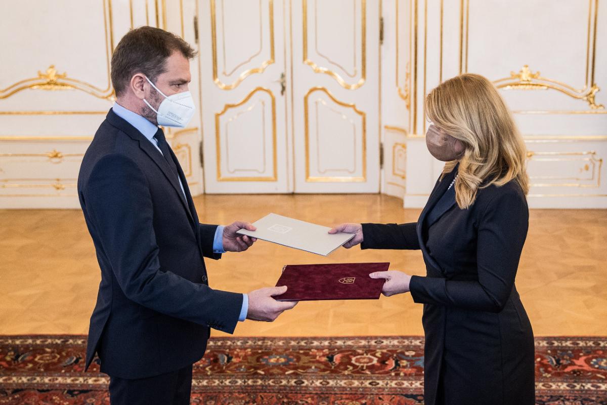 Elfogadták a szlovák miniszterelnök lemondását, Matovic ezután pénzügyminiszter lesz