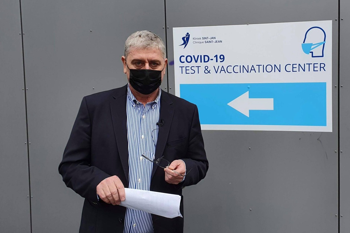 Gyurcsány Ferenc: Ne csak a Fradi-meccs előtt legyen szabad vakcinaválasztás